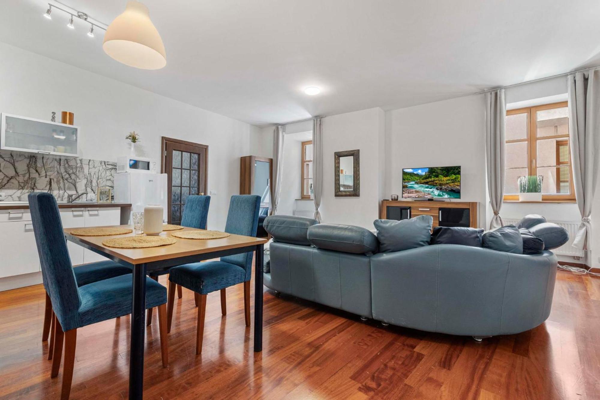 Charming Apartment In The Heart Of 布拉迪斯拉发 外观 照片